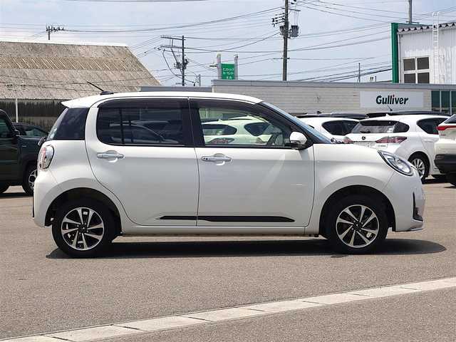 トヨタ パッソ モーダ 山形県 2019(令1)年 4万km パールホワイトⅢ 4WD/モデリスタエアロ/モデリスタメッキガーニッシュ/衝突被害軽減システム/SDナビ/　　【CD DVD フルセグ USB】/LEDオートヘッドライト/シートヒーター/モデリスタ14インチアルミホイール/コーナーセンサー/アイドリングストップ/ステアリングスイッチ/電動格納ウィンカーミラー/フォグランプ/フロアマット/ドアバイザ―/スマートキー