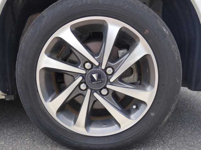 トヨタ パッソ モーダ 山形県 2019(令1)年 4万km パールホワイトⅢ 4WD/モデリスタエアロ/モデリスタメッキガーニッシュ/衝突被害軽減システム/SDナビ/　　【CD DVD フルセグ USB】/LEDオートヘッドライト/シートヒーター/モデリスタ14インチアルミホイール/コーナーセンサー/アイドリングストップ/ステアリングスイッチ/電動格納ウィンカーミラー/フォグランプ/フロアマット/ドアバイザ―/スマートキー