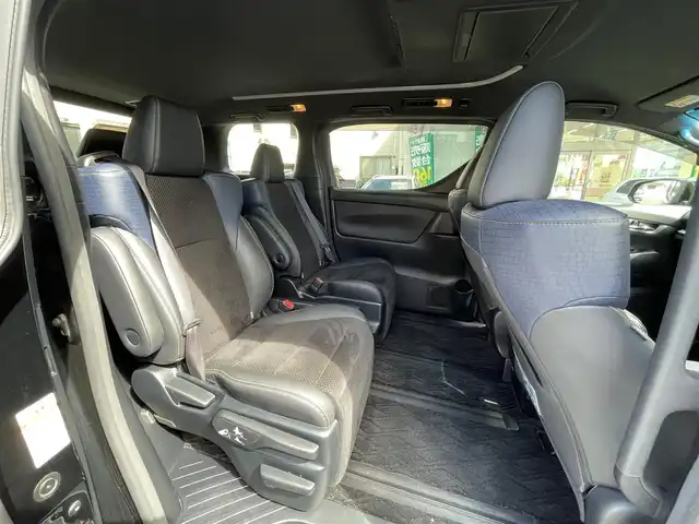 トヨタ ヴェルファイア Z Aエディション ゴールデンアイズ 岡山県 2016(平28)年 8.6万km ブラック モデリスタフルエアロ　純正１０型ナビ　純正１２．１型後席モニター　バックカメラ　ETC　両側電動スライドドア　電動リアゲート　ウッドコンビステアリング　クルーズコントロール　ＬＥＤ フォグ 禁煙車