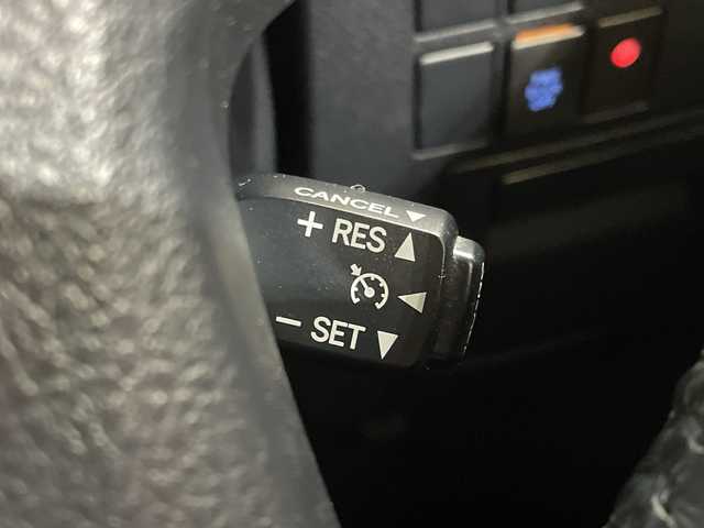 トヨタ ヴェルファイア Z Aエディション ゴールデンアイズ 愛媛県 2016(平28)年 8.6万km ブラック モデリスタエアロ/１２型後席用モニター/純正１０型ナビ/フルセグTV　Bluetooth/バックカメラ/クルーズコントロール/両側電動スライドドア/電動リアゲート/ＥＴＣ/オットマン/コーナーセンサー/純正フロアマット/ＬＥＤヘッドライト/禁煙車