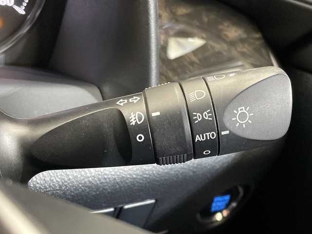 トヨタ ヴェルファイア Z Aエディション ゴールデンアイズ 愛媛県 2016(平28)年 8.6万km ブラック モデリスタエアロ/１２型後席用モニター/純正１０型ナビ/フルセグTV　Bluetooth/バックカメラ/クルーズコントロール/両側電動スライドドア/電動リアゲート/ＥＴＣ/オットマン/コーナーセンサー/純正フロアマット/ＬＥＤヘッドライト/禁煙車