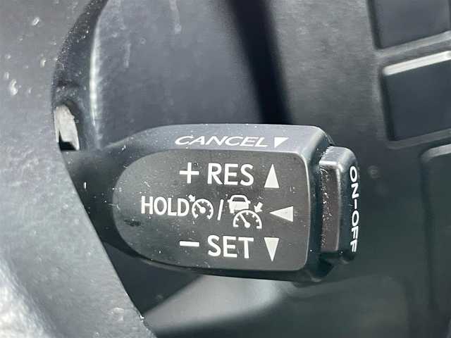 トヨタ アルファード S タイプゴールド 大阪府 2020(令2)年 5.9万km ホワイトパールクリスタルシャイン トヨタセーフティセンス/純正９インチナビ　/   フルセグTV/Bluetooth/USB/CD/DVDデッキ　/バックモニター　/１２．１インチ後席モニター/クリアランスソナー　/ブラインドスポットモニター/両側パワースライドドア　/レーダークルーズコントロール/電動リアゲート　/アイドリングストップ/前後ドライブレコーダー/オートマチックハイビーム/オットマン/純正18インチアルミホイール/純正フロアマット/プッシュスタート/スマートキー　/ＥＴＣ　/三眼ＬＥＤ