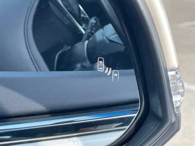 トヨタ アルファード S タイプゴールド 大阪府 2020(令2)年 5.9万km ホワイトパールクリスタルシャイン トヨタセーフティセンス/純正９インチナビ　/   フルセグTV/Bluetooth/USB/CD/DVDデッキ　/バックモニター　/１２．１インチ後席モニター/クリアランスソナー　/ブラインドスポットモニター/両側パワースライドドア　/レーダークルーズコントロール/電動リアゲート　/アイドリングストップ/前後ドライブレコーダー/オートマチックハイビーム/オットマン/純正18インチアルミホイール/純正フロアマット/プッシュスタート/スマートキー　/ＥＴＣ　/三眼ＬＥＤ