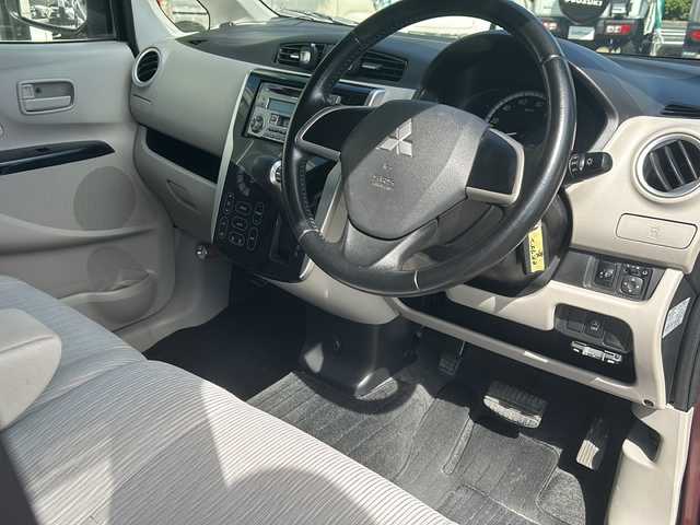 三菱 ｅＫワゴン G 鳥取県 2013(平25)年 7.2万km チェリーブラウンパール CD/MD/AM/FM/バックカメラ/アイドリングストップ/ドアバイザー/プッシュスタート/ETC/ベンチシート/スマートキー/HIDヘッドライト/USBポート/衝突安全ボディ/盗難防止システム