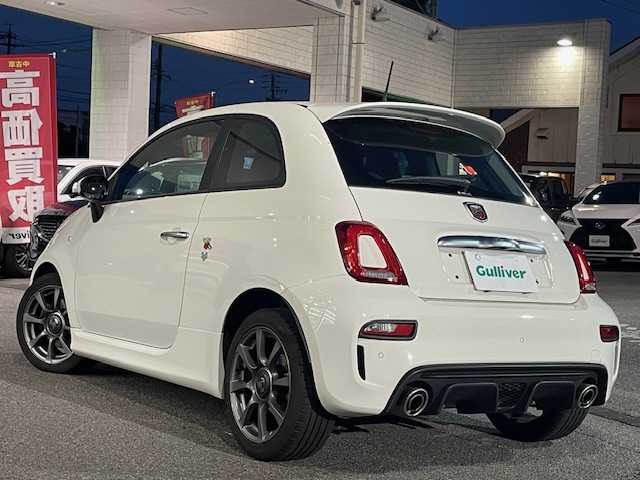 アバルト ５９５ 愛知県 2021(令3)年 1.8万km ホワイト 5MT/ETC/ターボ/ディスプレイオーディオ/Bluetooth/USB/AppleCarPlay/前後ドライブレコーダー/デジタルインナーミラー/後方コーナーセンサー/純正フロアマット/純正アルミホイール/エアバック/スペアキー/保証書/取扱説明書
