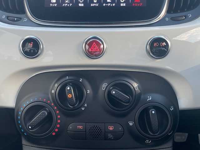 アバルト ５９５ 愛知県 2021(令3)年 1.8万km ホワイト 5MT/ETC/ターボ/ディスプレイオーディオ/Bluetooth/USB/AppleCarPlay/前後ドライブレコーダー/デジタルインナーミラー/後方コーナーセンサー/純正フロアマット/純正アルミホイール/エアバック/スペアキー/保証書/取扱説明書