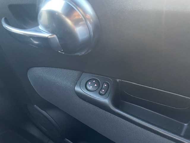 アバルト ５９５ 愛知県 2021(令3)年 1.8万km ホワイト 5MT/ETC/ターボ/ディスプレイオーディオ/Bluetooth/USB/AppleCarPlay/前後ドライブレコーダー/デジタルインナーミラー/後方コーナーセンサー/純正フロアマット/純正アルミホイール/エアバック/スペアキー/保証書/取扱説明書