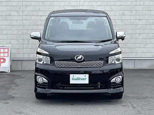 トヨタ ヴォクシー ZS 煌Ⅱ 群馬県 2012(平24)年 4.7万km ブラック 純正ナビ/前後ドラレコ　/パドルシフト　/Ｂｌｕｅｔｏｏｔｈ　/ＴＳＳ　/電動格納ミラー　/イオンクリーナー　/純正ビルトインＥＴＣ　/オールオートパワーウィンドウ　/両側パワースライドドア/純正フロアマット　