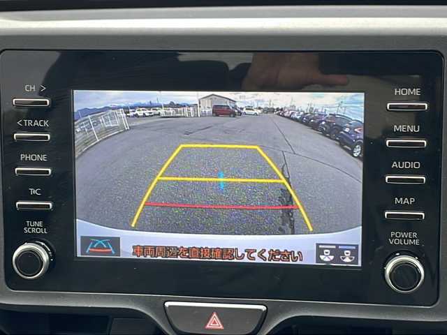 トヨタ ヤリス X Bパッケージ 富山県 2020(令2)年 7.1万km スーパーホワイトⅡ 禁煙車/純正ディスプレイオーディオ/バックカメラ/Ｂｌｕｅｔｏｏｔｈ接続/Ａｐｐｌｅ Cａｒ　Pｌａｙ/社外フロアマット/電動格納ミラー/ＵＳＢ入力端子/ＥＴＣ/リモコンキー/スペアキー/保証書