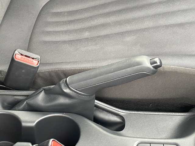 トヨタ ヤリス X Bパッケージ 富山県 2020(令2)年 7.1万km スーパーホワイトⅡ 禁煙車/純正ディスプレイオーディオ/バックカメラ/Ｂｌｕｅｔｏｏｔｈ接続/Ａｐｐｌｅ Cａｒ　Pｌａｙ/社外フロアマット/電動格納ミラー/ＵＳＢ入力端子/ＥＴＣ/リモコンキー/スペアキー/保証書