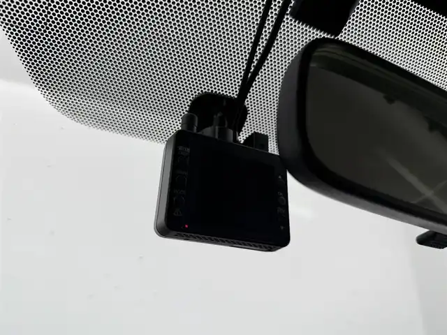 トヨタ プリウス α S ツーリングセレクション 愛知県 2013(平25)年 5万km ホワイトパールクリスタルシャイン 純正HDDナビ/・Bluetoot/・フルセグTV/・CD/DVD/・HDD/・SD/前後ドライブレコーダー/ビルトインETC/横滑り防止装置/オートライト/フォグランプ/ヘッドライトウォッシャー/トラクションコントロール/純正18インチAW/純正フロアマット/レザー調シートカバー/プッシュスタート/スマートキー/スペアキー