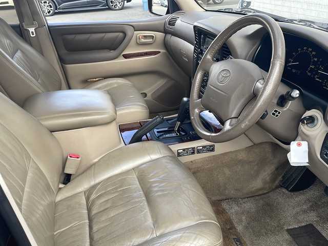 トヨタ ランドクルーザー VX－LTD 秋田県 2001(平13)年 11.1万km レッドマイカ ・サンルーフ/・ルーフレール/・シートヒーター/・レザーシート/・ドライブレコーダー/・クルーズコントロール/・ＡＢＳ/・クルーズコントロール・/・純正フロアマット/・純正アルミホイール/・ＡＡＣ/・４WD/・オートライト/・パワーウィンドウ/・パワーステアリング