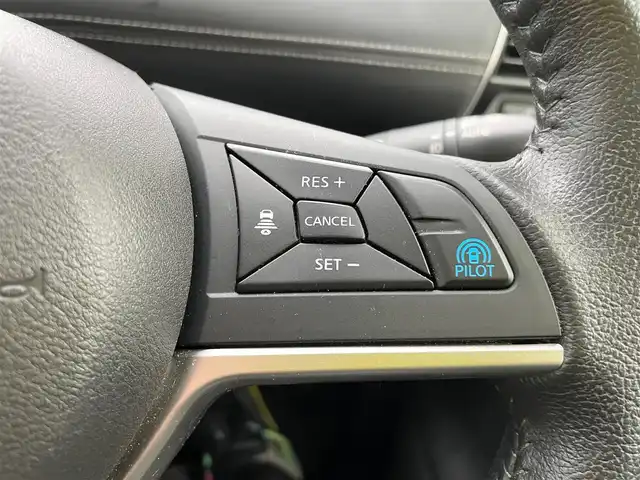 日産 セレナ ハイウェイスター プロパイロットED 石川県 2017(平29)年 8.4万km アズライトブルー ワンオーナー/プロパイロット/純正メモリーナビ/フルセグTV/バックカメラ/両側パワースライドドア/ETC/純正アルミホイール/インテリキー/プッシュスタート/電動ミラー/保証書