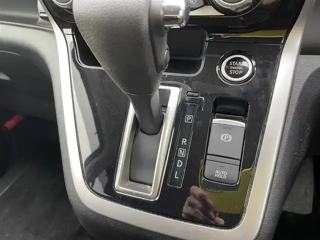 日産 セレナ ハイウェイスター プロパイロットED 石川県 2017(平29)年 8.4万km アズライトブルー ワンオーナー/プロパイロット/純正メモリーナビ/フルセグTV/バックカメラ/両側パワースライドドア/ETC/純正アルミホイール/インテリキー/プッシュスタート/電動ミラー/保証書