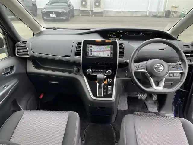 日産 セレナ ハイウェイスター プロパイロットED 石川県 2017(平29)年 8.4万km アズライトブルー ワンオーナー/プロパイロット/純正メモリーナビ/フルセグTV/バックカメラ/両側パワースライドドア/ETC/純正アルミホイール/インテリキー/プッシュスタート/電動ミラー/保証書