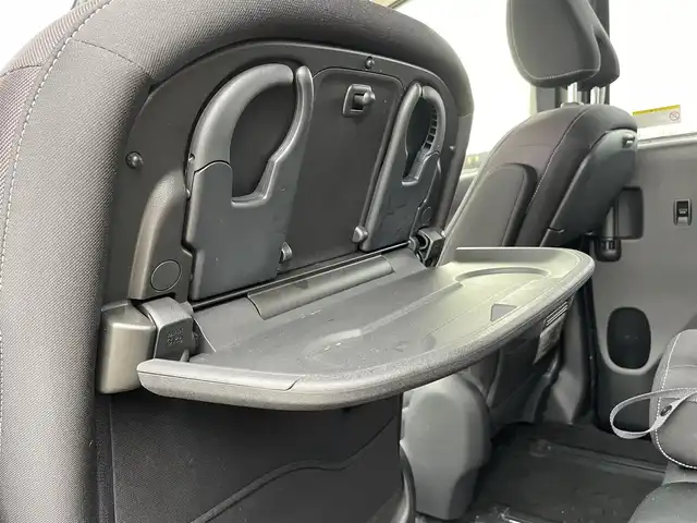 日産 セレナ ハイウェイスター プロパイロットED 石川県 2017(平29)年 8.4万km アズライトブルー ワンオーナー/プロパイロット/純正メモリーナビ/フルセグTV/バックカメラ/両側パワースライドドア/ETC/純正アルミホイール/インテリキー/プッシュスタート/電動ミラー/保証書