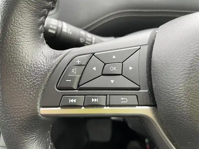 日産 セレナ ハイウェイスター プロパイロットED 石川県 2017(平29)年 8.4万km アズライトブルー ワンオーナー/プロパイロット/純正メモリーナビ/フルセグTV/バックカメラ/両側パワースライドドア/ETC/純正アルミホイール/インテリキー/プッシュスタート/電動ミラー/保証書