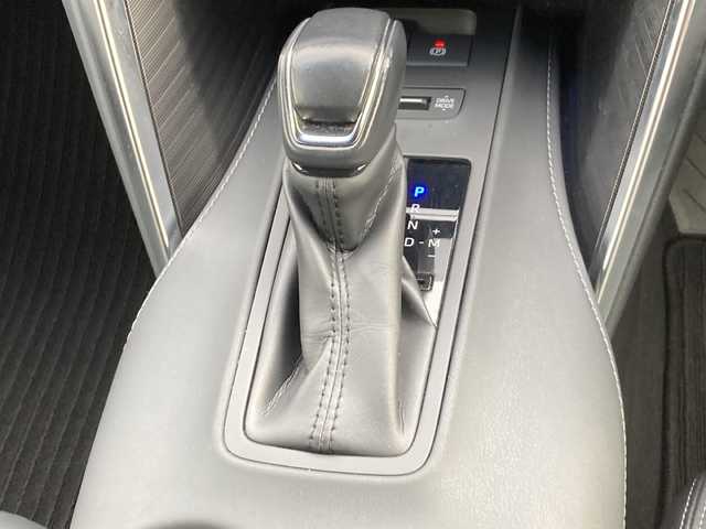 トヨタ ハリアー Z レザーパッケージ 佐賀県 2021(令3)年 4.2万km プレシャスブラックパール ワンオーナー/モデリスタエアロ/純正12.3インチナビ/バックモニター/プリクラッシュセーフティ/レーンディパーチャーアラート/オートハイビーム/アダプティブクルーズコントロール/ブラインドスポットモニター/リアクロストラフィックアラート/クリアランスソナー/ヘッドアップディスプレイ/デジタルインナーミラー（前方録画機能付き）/パワーバックドア/ETC2.0/レザーシート/メモリパワーシート/シートヒーター/エアシート/ステアリングヒーター/ステアリングリモコン/電動パーキングブレーキ/オートブレーキホールド/プッシュスタート/スマートキー/LEDヘッドライト/フォグライト/純正アルミホイール