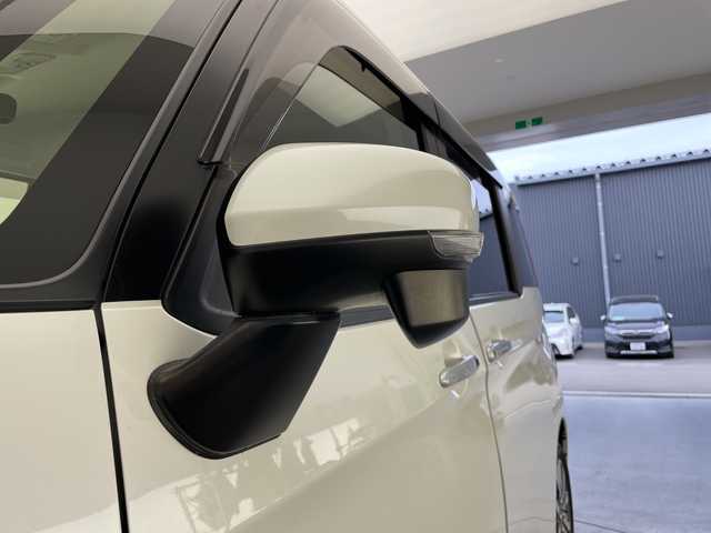 トヨタ ルーミー カスタムG－T 長野県 2019(平31)年 6万km パールホワイトⅢ 純正SDナビ&フルセグTV&CD&BT/クルーズコントロール/車線逸脱警報/衝突軽減ブレーキ/コーナーセンサー/両側パワースライドドア/ステアリングスイッチ/2列目サンシェード/バックカメラ/ビルトインETC/LEDヘッドライト/フロントフォグランプ/電動格納ミラー/ウィンカーミラー/純正15インチAW装着/純正フロアマット/純正ドアバイザー/社外フロントエアロ/フロントモデリスタエアロ積込/プッシュスタート/スマートキー