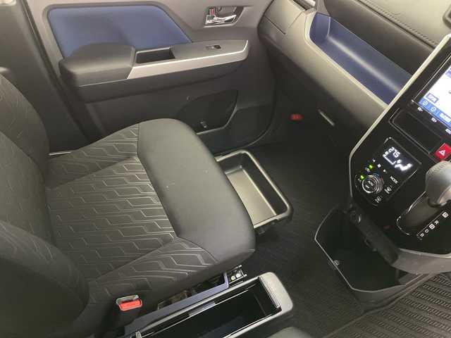 トヨタ ルーミー カスタムG－T 長野県 2019(平31)年 6万km パールホワイトⅢ 純正SDナビ&フルセグTV&CD&BT/クルーズコントロール/車線逸脱警報/衝突軽減ブレーキ/コーナーセンサー/両側パワースライドドア/ステアリングスイッチ/2列目サンシェード/バックカメラ/ビルトインETC/LEDヘッドライト/フロントフォグランプ/電動格納ミラー/ウィンカーミラー/純正15インチAW装着/純正フロアマット/純正ドアバイザー/社外フロントエアロ/フロントモデリスタエアロ積込/プッシュスタート/スマートキー