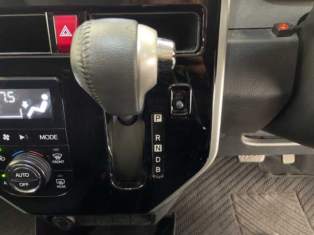 トヨタ ルーミー カスタムG－T 長野県 2019(平31)年 6万km パールホワイトⅢ 純正SDナビ&フルセグTV&CD&BT/クルーズコントロール/車線逸脱警報/衝突軽減ブレーキ/コーナーセンサー/両側パワースライドドア/ステアリングスイッチ/2列目サンシェード/バックカメラ/ビルトインETC/LEDヘッドライト/フロントフォグランプ/電動格納ミラー/ウィンカーミラー/純正15インチAW装着/純正フロアマット/純正ドアバイザー/社外フロントエアロ/フロントモデリスタエアロ積込/プッシュスタート/スマートキー