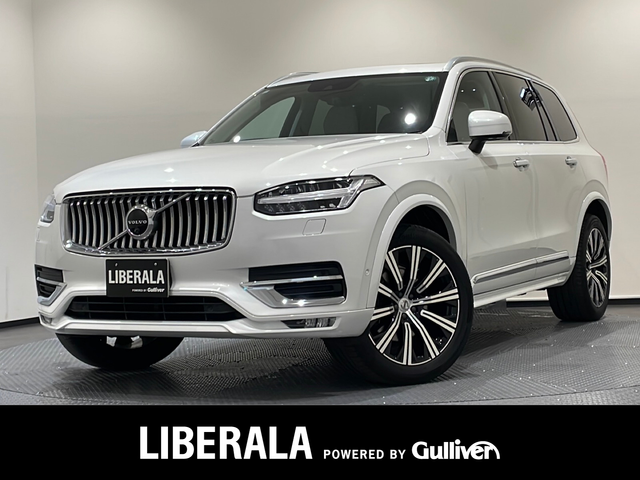 ボルボ ＸＣ９０ B6 AWD インスクリプション 新潟県 2021(令3)年 3.1万km クリスタルホワイトP チルトアップ機構付電動パノラマ・ガラス・サンルーフ　/ステアリングホイール・ヒーター/ヘッドアップディスプレイ/クリスタルノブ/LKA（レーン・キーピング・エイド）/DAC（ドライバー・アラート・コントロール）/パイロット・アシスト（車線維持支援機能）/全車速追従機能付ACC（アダプティブ・クルーズ・コントロール/フル・アクティブ・ハイビーム（LEDヘッドライト）/360°ビューカメラ/シートベンチレーション（前席）/パワーシート（全席）/シートヒーター（全席）/ワイヤレススマートフォンチャージ/アンビエントライト/HDDナビゲーションシステム/・Bluetooth/TV/FM/AM/パワーテールゲート