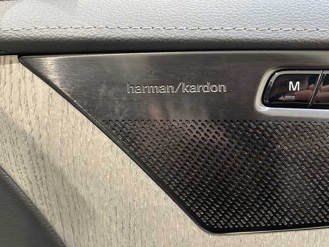 ボルボ ＸＣ９０ B6 AWD インスクリプション 新潟県 2021(令3)年 3.1万km クリスタルホワイトP チルトアップ機構付電動パノラマ・ガラス・サンルーフ　/ステアリングホイール・ヒーター/ヘッドアップディスプレイ/クリスタルノブ/LKA（レーン・キーピング・エイド）/DAC（ドライバー・アラート・コントロール）/パイロット・アシスト（車線維持支援機能）/全車速追従機能付ACC（アダプティブ・クルーズ・コントロール/フル・アクティブ・ハイビーム（LEDヘッドライト）/360°ビューカメラ/シートベンチレーション（前席）/パワーシート（全席）/シートヒーター（全席）/ワイヤレススマートフォンチャージ/アンビエントライト/HDDナビゲーションシステム/・Bluetooth/TV/FM/AM/パワーテールゲート