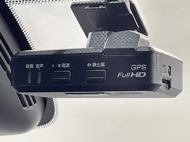 日産 セレナ e－パワー ハイウェイスター V 愛知県 2020(令2)年 9万km ダイヤモンドブラック 純正10インチナビ/衝突軽減ブレーキ/両側電動スライドドア/アラウンドビューモニター/ビルトインETC/LEDヘッドライト/クルーズコントロール/ドライブレコーダー/ブラインドスポットモニター/フルセグTV/Bluetooth/コーナーセンサー/レーンキープアシスト/プッシュスタート/スマートキー/スペアキー/CD/DVD再生/ミュージックサーバー/純正フロアマット/純正アルミホイール/オートライト/禁煙車/後期モデル/ウィンカーミラー/電動格納ミラー/フォグランプ/Wエアコン/横滑り防止装置/ステアリングリモコン