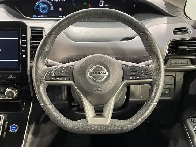 日産 セレナ e－パワー ハイウェイスター V 愛知県 2020(令2)年 9万km ダイヤモンドブラック 純正10インチナビ/衝突軽減ブレーキ/両側電動スライドドア/アラウンドビューモニター/ビルトインETC/LEDヘッドライト/クルーズコントロール/ドライブレコーダー/ブラインドスポットモニター/フルセグTV/Bluetooth/コーナーセンサー/レーンキープアシスト/プッシュスタート/スマートキー/スペアキー/CD/DVD再生/ミュージックサーバー/純正フロアマット/純正アルミホイール/オートライト/禁煙車/後期モデル/ウィンカーミラー/電動格納ミラー/フォグランプ/Wエアコン/横滑り防止装置/ステアリングリモコン