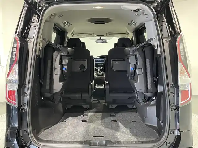 日産 セレナ e－パワー ハイウェイスター V 愛知県 2020(令2)年 9万km ダイヤモンドブラック 純正10インチナビ/衝突軽減ブレーキ/両側電動スライドドア/アラウンドビューモニター/ビルトインETC/LEDヘッドライト/クルーズコントロール/ドライブレコーダー/ブラインドスポットモニター/フルセグTV/Bluetooth/コーナーセンサー/レーンキープアシスト/プッシュスタート/スマートキー/スペアキー/CD/DVD再生/ミュージックサーバー/純正フロアマット/純正アルミホイール/オートライト/禁煙車/後期モデル/ウィンカーミラー/電動格納ミラー/フォグランプ/Wエアコン/横滑り防止装置/ステアリングリモコン