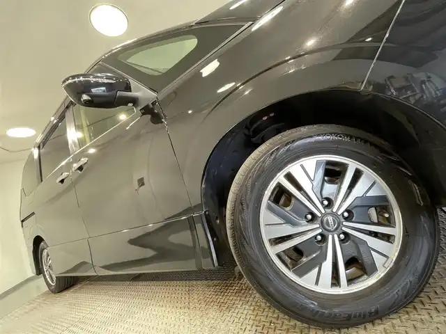 日産 セレナ e－パワー ハイウェイスター V 愛知県 2020(令2)年 9万km ダイヤモンドブラック 純正10インチナビ/衝突軽減ブレーキ/両側電動スライドドア/アラウンドビューモニター/ビルトインETC/LEDヘッドライト/クルーズコントロール/ドライブレコーダー/ブラインドスポットモニター/フルセグTV/Bluetooth/コーナーセンサー/レーンキープアシスト/プッシュスタート/スマートキー/スペアキー/CD/DVD再生/ミュージックサーバー/純正フロアマット/純正アルミホイール/オートライト/禁煙車/後期モデル/ウィンカーミラー/電動格納ミラー/フォグランプ/Wエアコン/横滑り防止装置/ステアリングリモコン