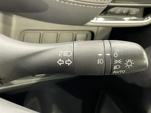 日産 セレナ e－パワー ハイウェイスター V 愛知県 2020(令2)年 9万km ダイヤモンドブラック 純正10インチナビ/衝突軽減ブレーキ/両側電動スライドドア/アラウンドビューモニター/ビルトインETC/LEDヘッドライト/クルーズコントロール/ドライブレコーダー/ブラインドスポットモニター/フルセグTV/Bluetooth/コーナーセンサー/レーンキープアシスト/プッシュスタート/スマートキー/スペアキー/CD/DVD再生/ミュージックサーバー/純正フロアマット/純正アルミホイール/オートライト/禁煙車/後期モデル/ウィンカーミラー/電動格納ミラー/フォグランプ/Wエアコン/横滑り防止装置/ステアリングリモコン