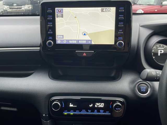 トヨタ ヤリス G 静岡県 2023(令5)年 1万km アバンギャルドブロンズメタリック /純正ナビ//Bluetooth//バック/全周囲カメラ//セーフティセンス//オートハイビーム//レーンキープアシスト//LEDヘッドライト//スマートキー//スペアキー//ビルトインETC//保証書//取説