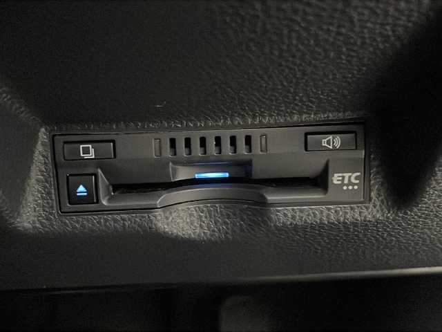 トヨタ ヤリス G 静岡県 2023(令5)年 1万km アバンギャルドブロンズメタリック /純正ナビ//Bluetooth//バック/全周囲カメラ//セーフティセンス//オートハイビーム//レーンキープアシスト//LEDヘッドライト//スマートキー//スペアキー//ビルトインETC//保証書//取説