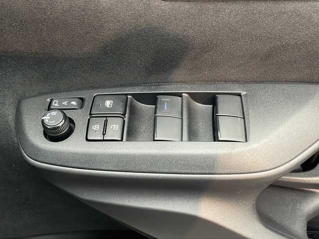 トヨタ ヤリス G 静岡県 2023(令5)年 1万km アバンギャルドブロンズメタリック /純正ナビ//Bluetooth//バック/全周囲カメラ//セーフティセンス//オートハイビーム//レーンキープアシスト//LEDヘッドライト//スマートキー//スペアキー//ビルトインETC//保証書//取説