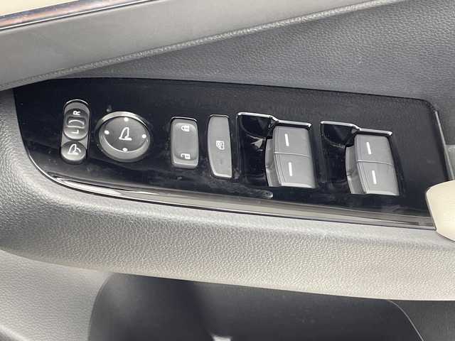 ホンダ ヴェゼル ハイブリッド e:HEV PLaY 千葉県 2021(令3)年 2.5万km サンドカーキパール ホンダセンシング/衝突軽減ブレーキ/誤発進抑制機能/アダプティブクルーズコントロール/車線維持支援システム/路外逸脱抑制機能/先行車発進お知らせ機能/標識認識機能/オートハイビーム/ブラインドスポットインフォメーション/ホンダコネクトナビ/　Bluetooth/AppleCarplay/AndroidAuto/AM/FM/フルセグTV/マルチビューカメラ/ビルトインETC/パノラマルーフ/パワーバックドア/純正18インチAW/純正フロアマット/ドアバイザー/ハーフレザーシート/前席シートヒーター/ステアリングヒーター/ワイヤレス充電/オートライト/LEDヘッドライト/フォグランプ/電子パーキング/オートブレーキホールド/プッシュスタート/スマートキー