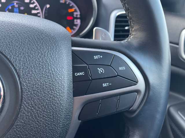 クライスラー・ジープ ジープ グランドチェロキー アップランド 山口県 2018(平30)年 4万km 黒 ４WD/純正HDDナビ/（AM/FM/Bluetooth/USB/ワンセグTV)/ミラーリング/アダプティブクルーズコントロール/バックカメラ/パワーシート（D/N）/パーキングアシスト/純正フロアマット/純正17インチアルミホイール/LEDヘッドライト/アイドリングストップ/スマートキー/ETC