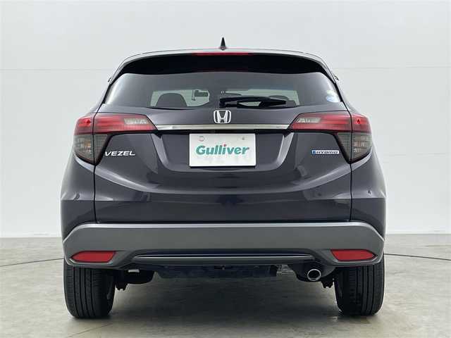 ホンダ ヴェゼル ハイブリッド X ホンダセンシング 岡山県 2020(令2)年 3万km ルーセブラックM ８インチナビ　/レーダークルーズコントロール　/ビルトインＥＴＣ　/ＬＥＤヘッドライト　/バックカメラ　/ドライブレコーダー　前後　/オートハイビーム　/スマートキー　/アイドリングストップ　/ミュージックサーバー　/純正フロアマット/禁煙車/オートブレーキホールド/パドルシフト/踏み間違い防止/フォグライト