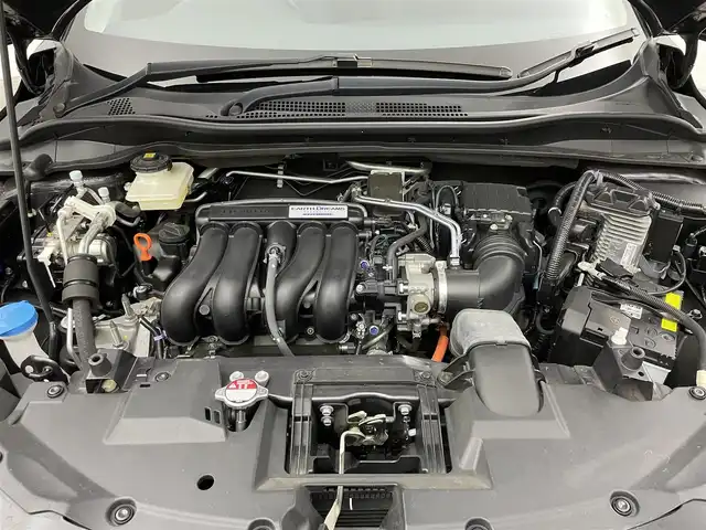 ホンダ ヴェゼル ハイブリッド X ホンダセンシング 岡山県 2020(令2)年 3万km ルーセブラックM ８インチナビ　/レーダークルーズコントロール　/ビルトインＥＴＣ　/ＬＥＤヘッドライト　/バックカメラ　/ドライブレコーダー　前後　/オートハイビーム　/スマートキー　/アイドリングストップ　/ミュージックサーバー　/純正フロアマット/禁煙車/オートブレーキホールド/パドルシフト/踏み間違い防止/フォグライト