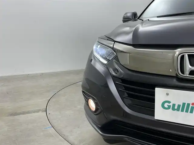 ホンダ ヴェゼル ハイブリッド X ホンダセンシング 岡山県 2020(令2)年 3万km ルーセブラックM ８インチナビ　/レーダークルーズコントロール　/ビルトインＥＴＣ　/ＬＥＤヘッドライト　/バックカメラ　/ドライブレコーダー　前後　/オートハイビーム　/スマートキー　/アイドリングストップ　/ミュージックサーバー　/純正フロアマット/禁煙車/オートブレーキホールド/パドルシフト/踏み間違い防止/フォグライト