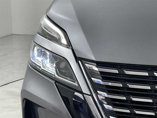日産 セレナ ハイウェイスター V 福岡県 2021(令3)年 4.6万km ダークメタルグレー 純正大型ナビ/（ＣＤ　ＤＶＤ　ＢＴ　フルセグＴＶ） /純正フリップダウンモニター　/アラウンドビューカメラ /ETC 　/ドライブレコーダー　/プロパイロット　/エマージェンシーブレーキ /レーンキープアシスト　/コーナーセンサー 　/ブラインドスポットモニター　/デジタルルーミムラー　/電動パーキング　/オートブレーキホールド　/両側パワースライドドア　/オートライト/LEDヘッドライト/フォグランプ
