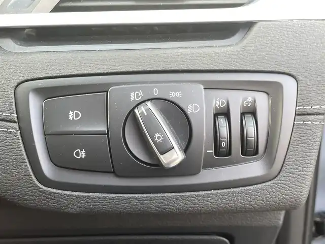 ＢＭＷ Ｘ１ xDrive 18d xライン 宮崎県 2022(令4)年 3.3万km ガンＭ サンルーフ/ワンオーナー/メーカーナビ/AM/FM/BT/TV/【外装カラー】ストームベイ/ハイラインパッケージXライン/コンフォートパッケージ/ETC2.0（ミラー型）/社外ドライブレコーダー/黒レザーシート/運転席助手席パワーシート/運転席助手席シートヒーター/パワーバックドア/LEDヘッドライト/衝突軽減ブレーキ/レーダークルーズコントロール/ウィンカーミラー