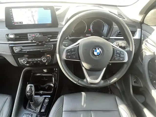 ＢＭＷ Ｘ１ xDrive 18d xライン 宮崎県 2022(令4)年 3.3万km ガンＭ サンルーフ/ワンオーナー/メーカーナビ/AM/FM/BT/TV/【外装カラー】ストームベイ/ハイラインパッケージXライン/コンフォートパッケージ/ETC2.0（ミラー型）/社外ドライブレコーダー/黒レザーシート/運転席助手席パワーシート/運転席助手席シートヒーター/パワーバックドア/LEDヘッドライト/衝突軽減ブレーキ/レーダークルーズコントロール/ウィンカーミラー