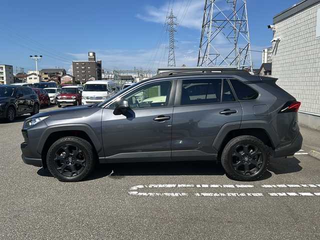 トヨタ ＲＡＶ４ アドベンチャー オフロードPKG 石川県 2021(令3)年 4.8万km グレーメタリック 禁煙車/純正ディスプレイオーディオナビ/バックカメラ　/黒合皮　/シートヒーター　/エアシート　/ステアリングヒーター　/ＥＴＣ　/前後ドライブレコーダー/セーフティセンス　/衝突軽減システム/レーダークルーズコントロール　/ＢＳＭ　/コーナーセンサー/ルーフレール　/ＬＥＤヘッドライト　/フォグランプ/オートハイビーム　