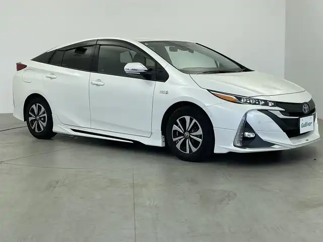 トヨタ プリウス ＰＨＶ S セーフティプラス 愛知県 2018(平30)年 7.6万km ホワイトパールクリスタルシャイン モデリスタエアロ/社外ナビ　/（TV/BT/CD/DVD）　/レーダークルーズコントロール　/バックモニター　/衝突軽減システム　/コーナーセンサー　/レーンキープアシスト　/パーキングアシスト　/前席シートヒーター　/ステアリングヒーター　/ドライブレコーダー/ETC