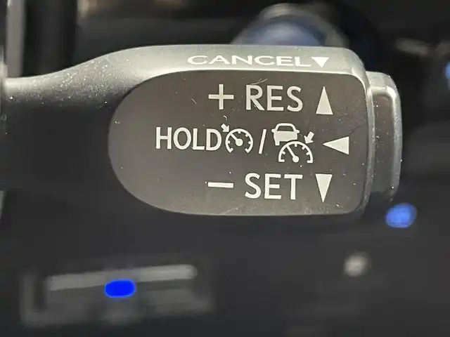 トヨタ プリウス ＰＨＶ S セーフティプラス 愛知県 2018(平30)年 7.6万km ホワイトパールクリスタルシャイン モデリスタエアロ/社外ナビ　/（TV/BT/CD/DVD）　/レーダークルーズコントロール　/バックモニター　/衝突軽減システム　/コーナーセンサー　/レーンキープアシスト　/パーキングアシスト　/前席シートヒーター　/ステアリングヒーター　/ドライブレコーダー/ETC