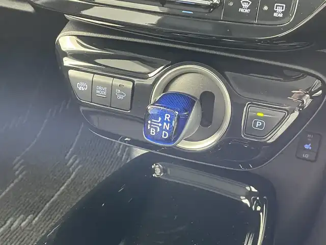 トヨタ プリウス ＰＨＶ S セーフティプラス 愛知県 2018(平30)年 7.6万km ホワイトパールクリスタルシャイン モデリスタエアロ/社外ナビ　/（TV/BT/CD/DVD）　/レーダークルーズコントロール　/バックモニター　/衝突軽減システム　/コーナーセンサー　/レーンキープアシスト　/パーキングアシスト　/前席シートヒーター　/ステアリングヒーター　/ドライブレコーダー/ETC