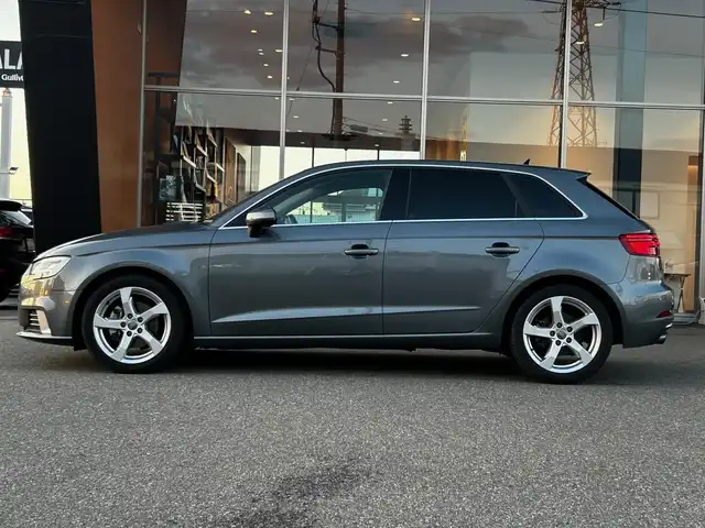 アウディ Ａ３ SB 30TFSI シグネチャーED 富山県 2020(令2)年 2.4万km グレー LED ライトパッケージ/ナビゲーションパッケージ/コンビニエンスパッケージ/アシスタンスパッケージ/ワンオーナー/HDDナビ/フルセグテレビ/バックカメラ/アイドリングストップ/ACCプッシュスタート/ETC2.0/前席シートヒーター/D席パワーシート/パドルシフト
