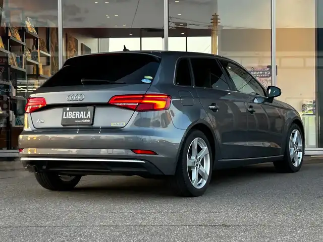 アウディ Ａ３ SB 30TFSI シグネチャーED 富山県 2020(令2)年 2.4万km グレー LED ライトパッケージ/ナビゲーションパッケージ/コンビニエンスパッケージ/アシスタンスパッケージ/ワンオーナー/HDDナビ/フルセグテレビ/バックカメラ/アイドリングストップ/ACCプッシュスタート/ETC2.0/前席シートヒーター/D席パワーシート/パドルシフト