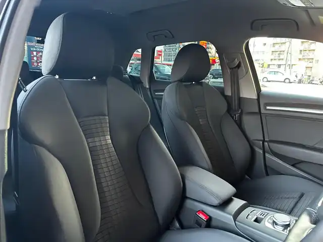 アウディ Ａ３ SB 30TFSI シグネチャーED 富山県 2020(令2)年 2.4万km グレー LED ライトパッケージ/ナビゲーションパッケージ/コンビニエンスパッケージ/アシスタンスパッケージ/ワンオーナー/HDDナビ/フルセグテレビ/バックカメラ/アイドリングストップ/ACCプッシュスタート/ETC2.0/前席シートヒーター/D席パワーシート/パドルシフト